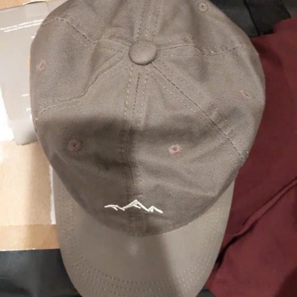 Men's Outdoor Mountains Hat - Picture 2 of 3